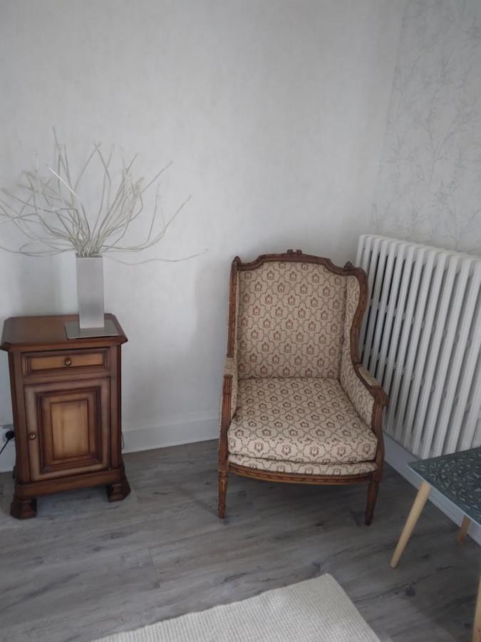Domaine De Marchal - Chambres Et Table D'Hotes Celles-Sur-Durolle Екстериор снимка